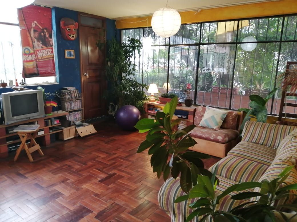 Looking for a roommate for a shared house Houses for Rent in Quito