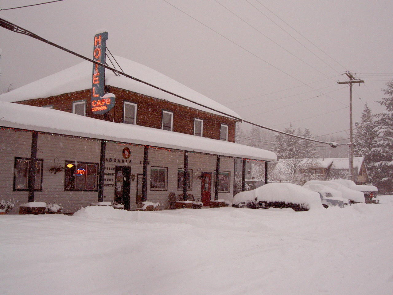 Cascadia Inn Skykomish, a historic Hotel & Cafe Skykomish, Washington