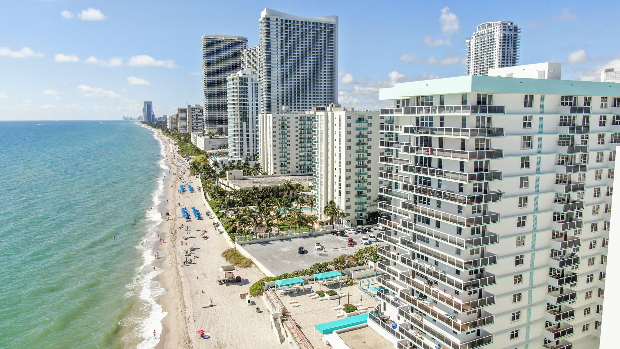 Luxury Ocean front 1bd 1.5 ba condo in Hollywood, Broward County