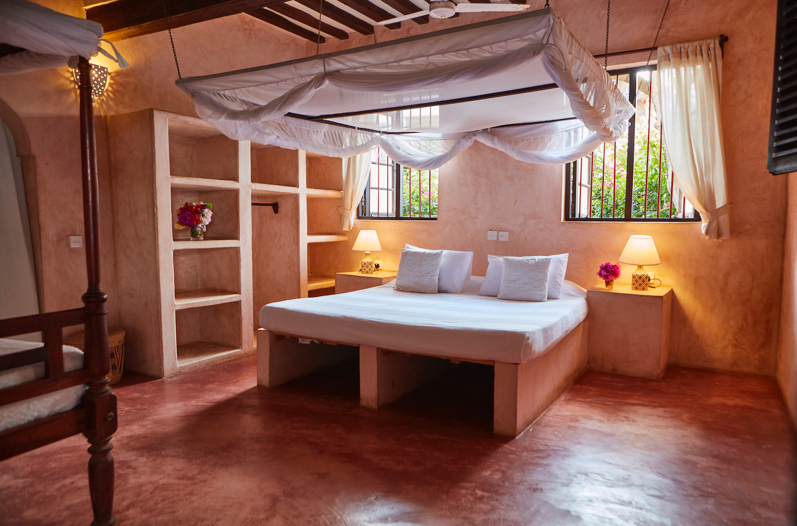 Banana House: B&B Triple Rooms