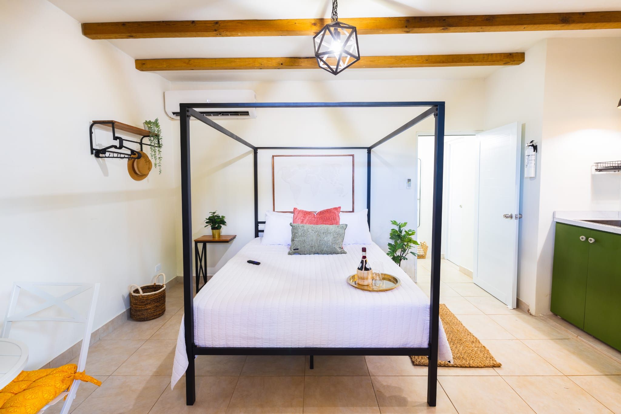 Suite Catania 2 con piscina privata,w/riscaldamento , WIFI. Airbnb