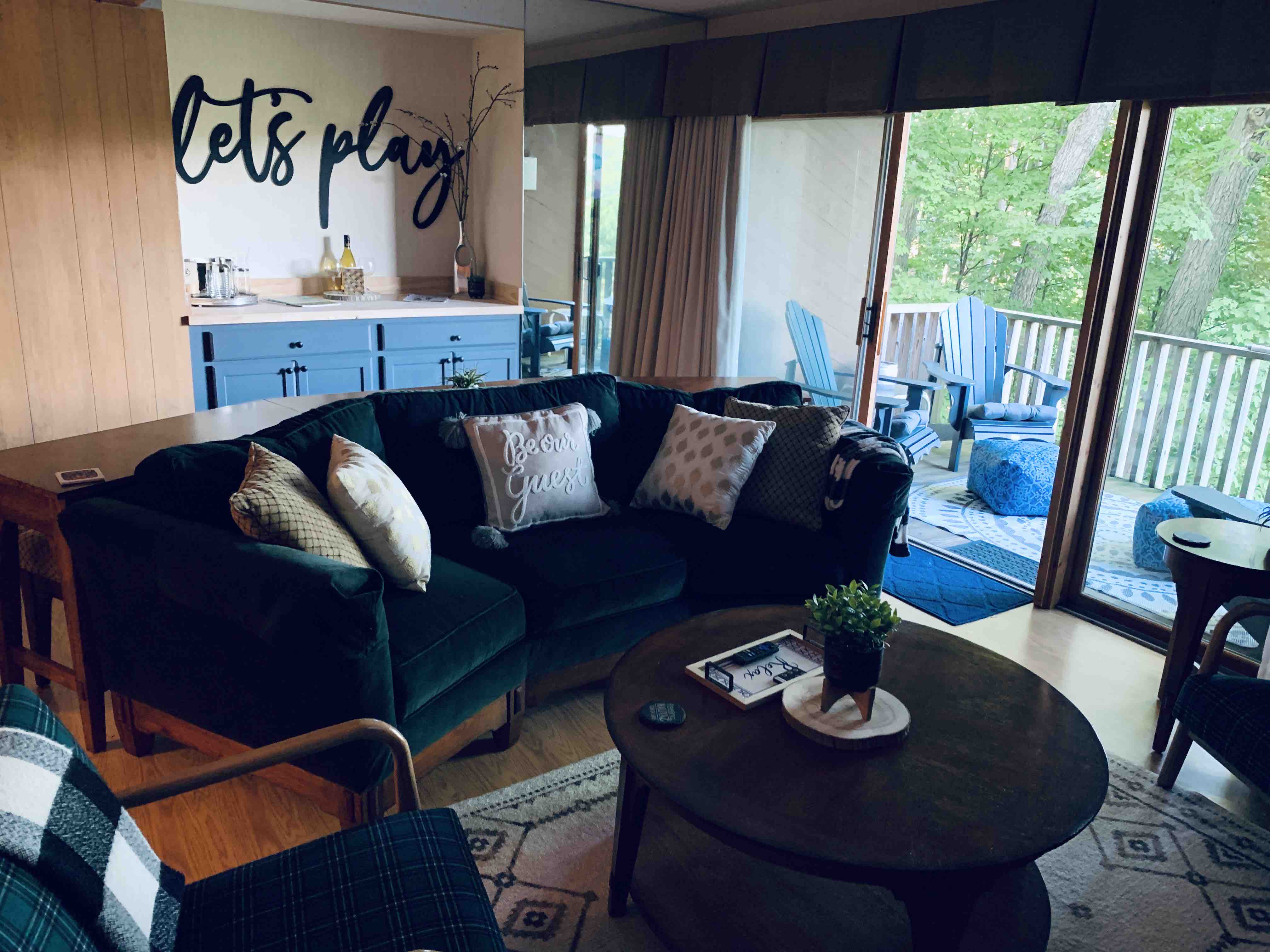 Stylish/Spacious/Comfy Retreat. Golf-ski-swim-hike