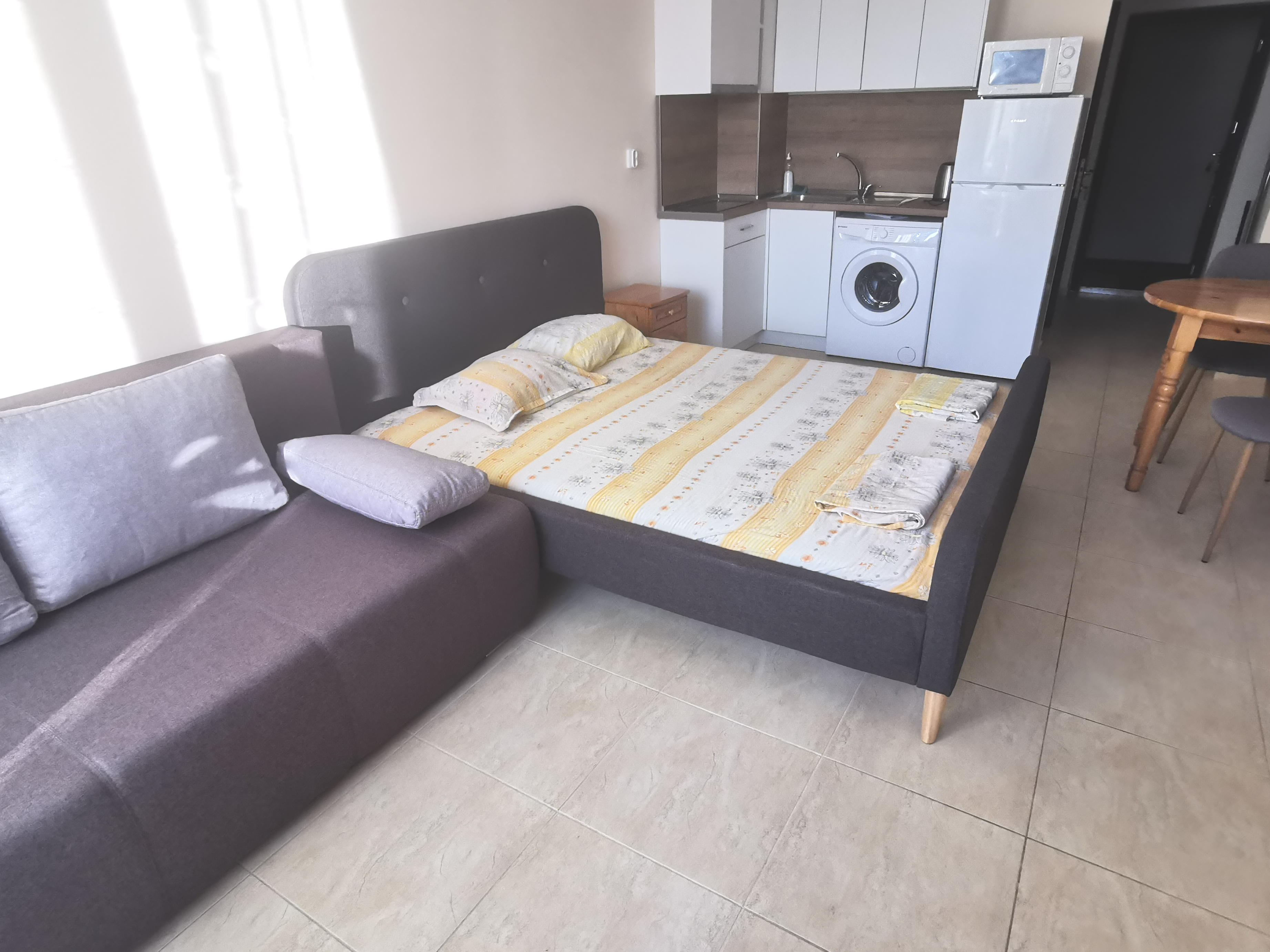 Studio Blue 48 by a minute from Pomorie beach