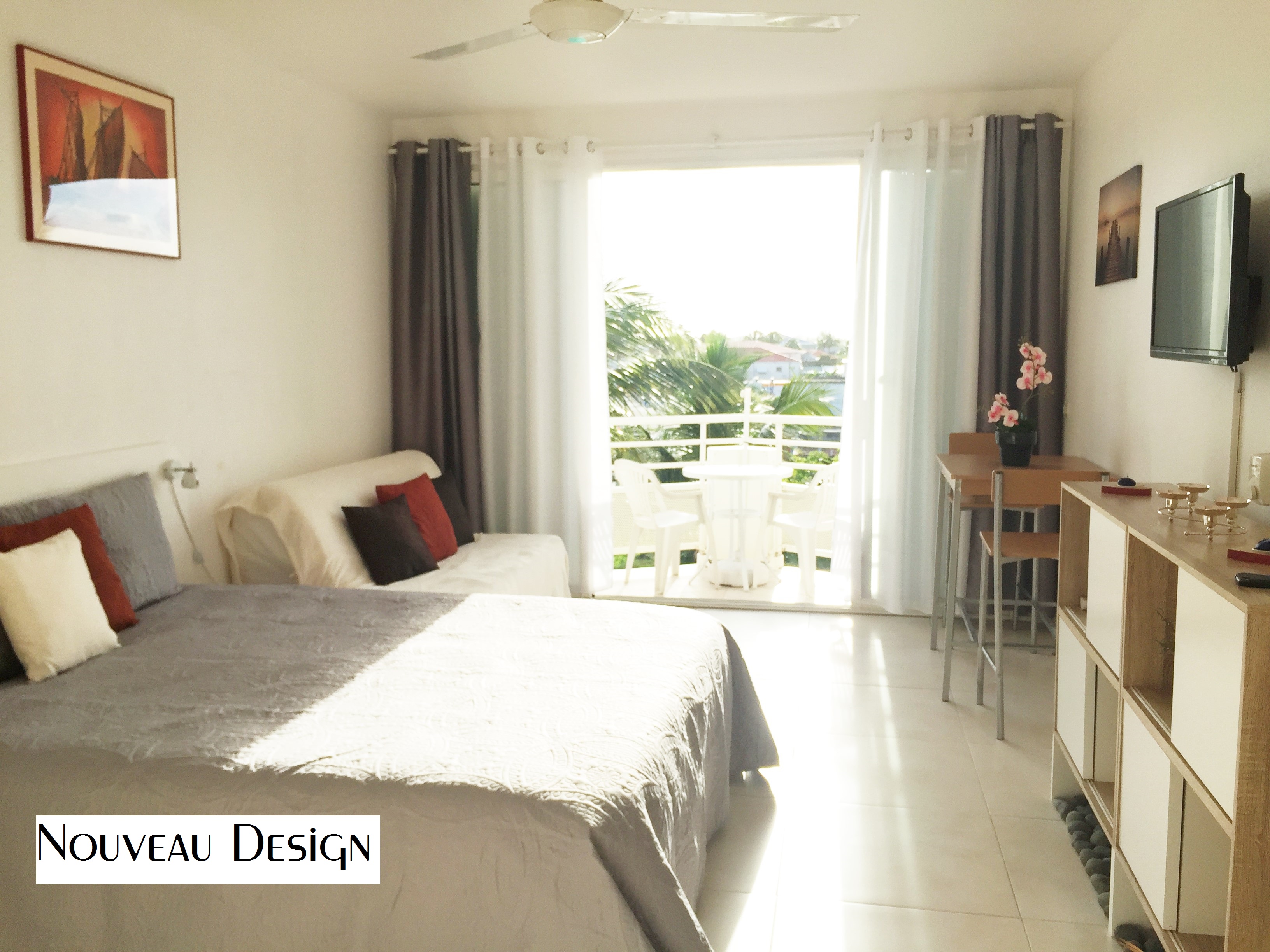 Beachfront studio, with private pool in Marigot