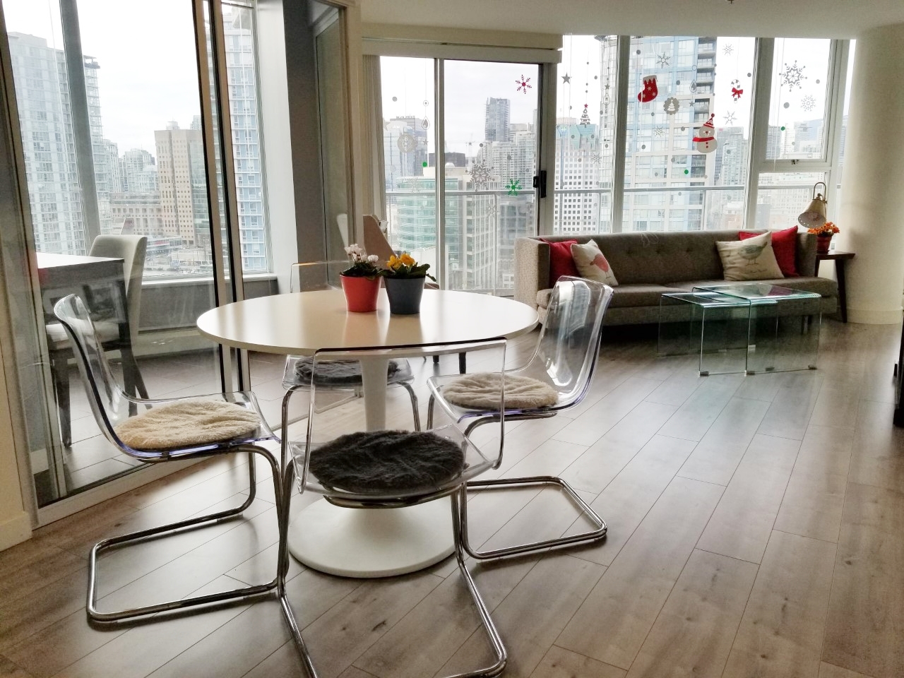 FIFA! DT Perfect location! Sub-Pent 2BR/gym&sauna
