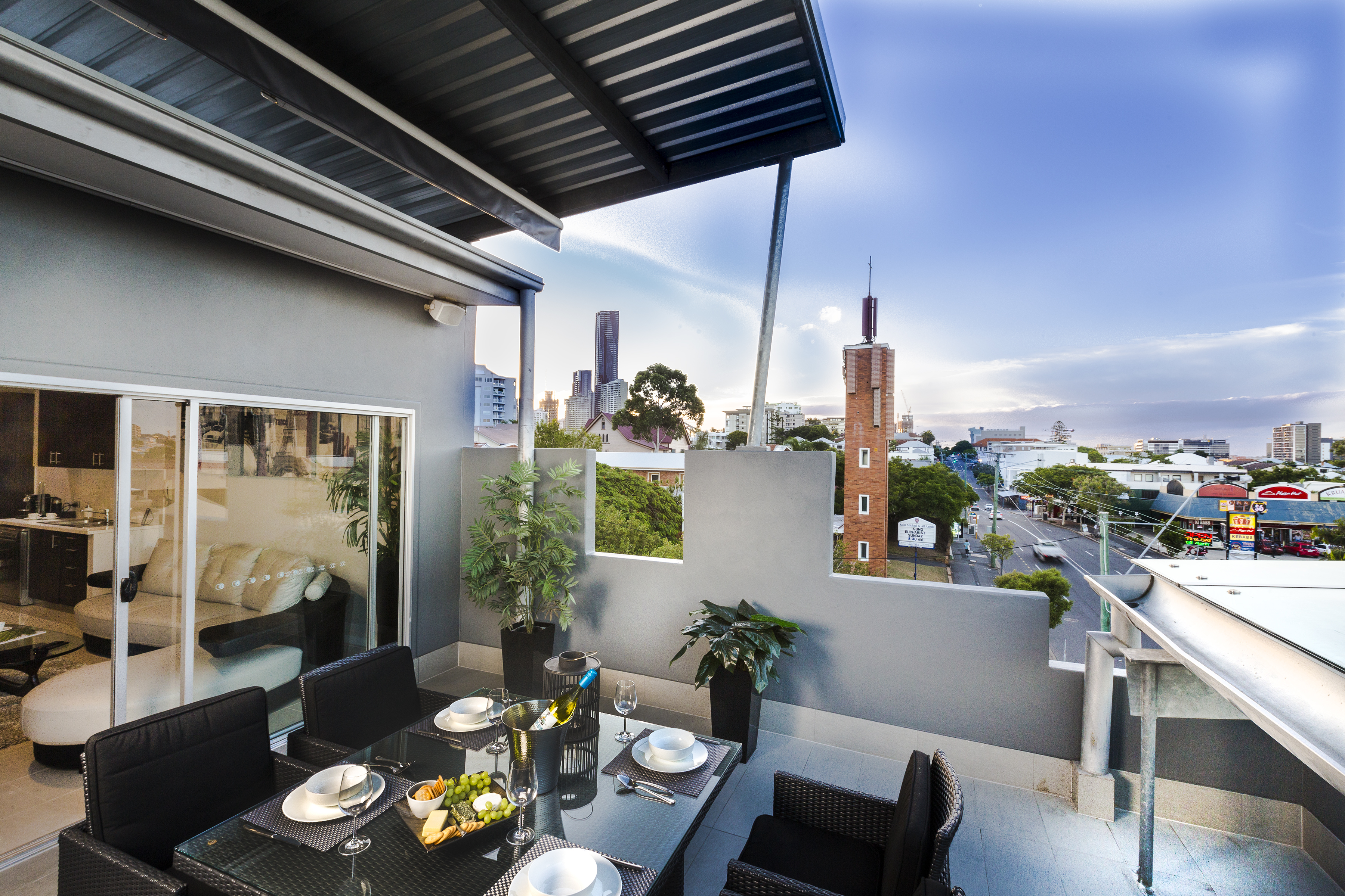 LUXE 2 Brunswick Terrace Apartment Pet Friendly in New Farm, Brisbane