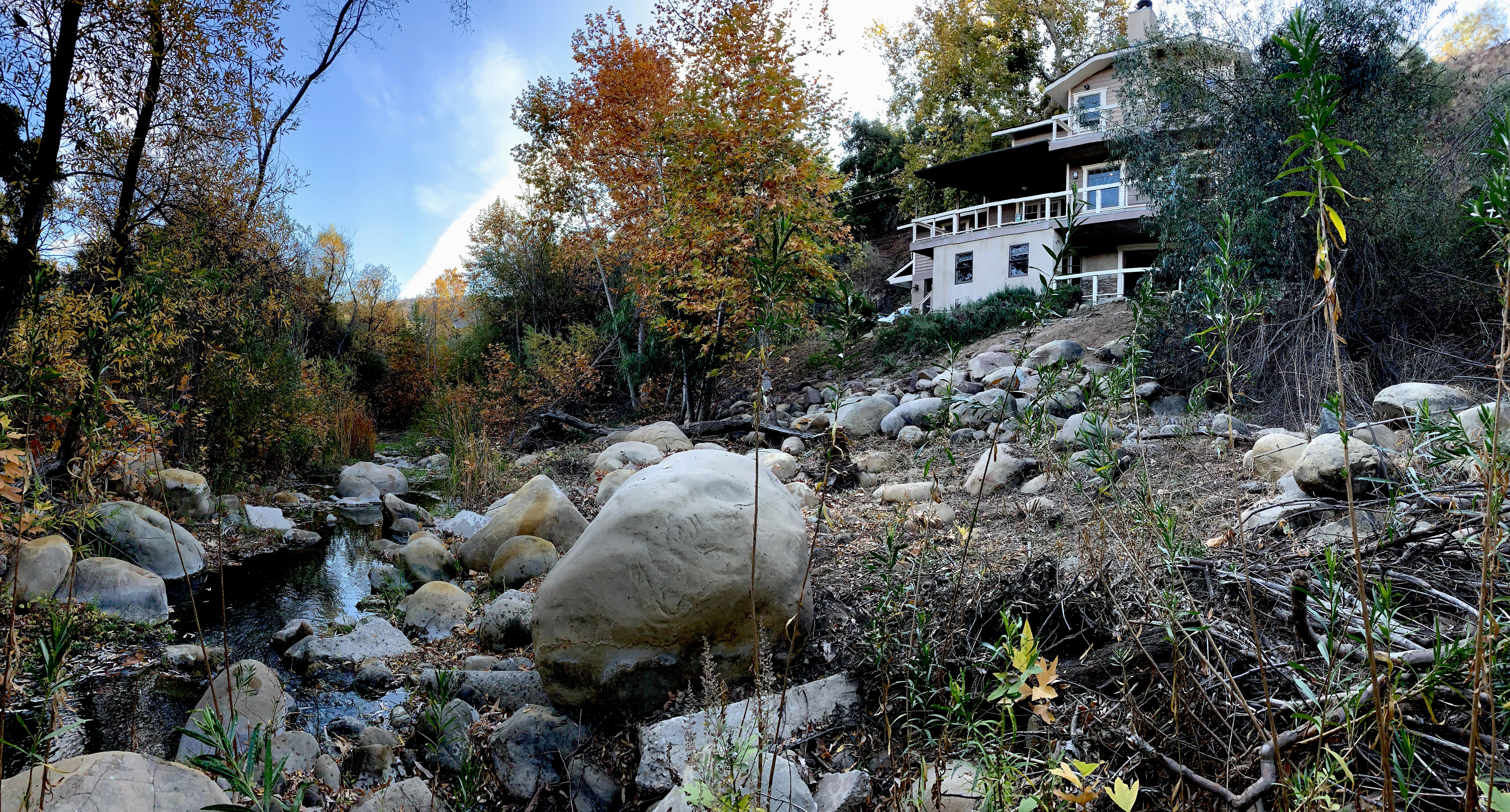 Ojai Creek House - ON the creek & 5 min to town.