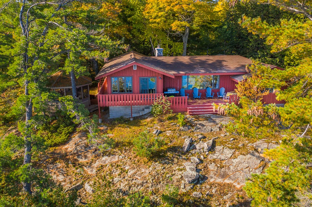 Big Basswood Lake Point Cottages for Rent in Huron Shores, Ontario