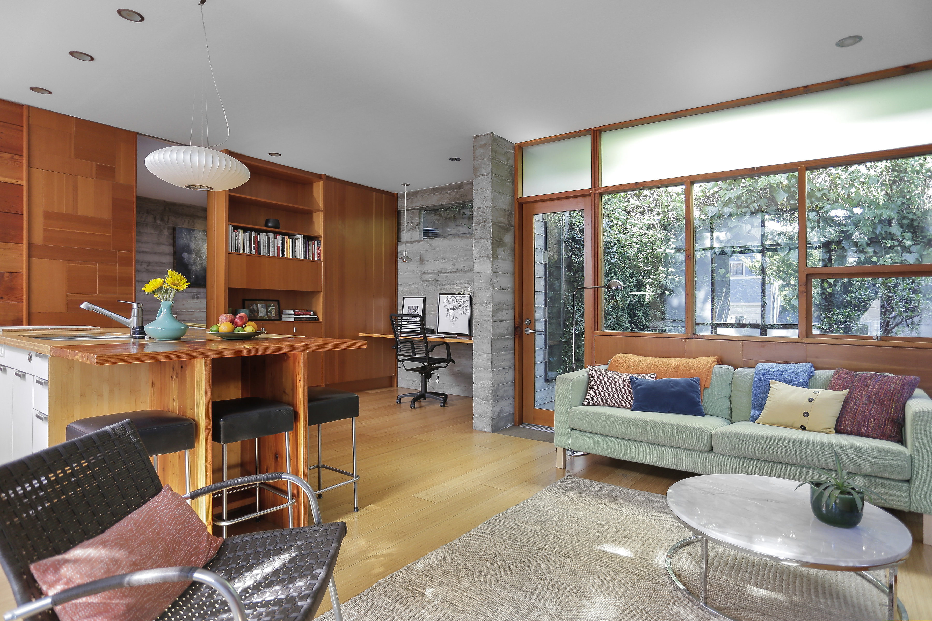 Modern Urban Retreat in Trestle Glen, Oakland