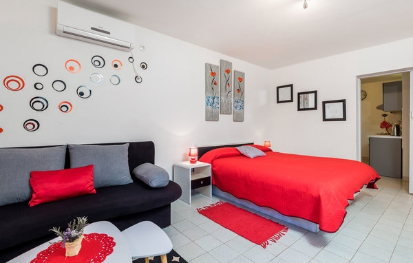 Cozy studio app with Sea view, terrace and grill