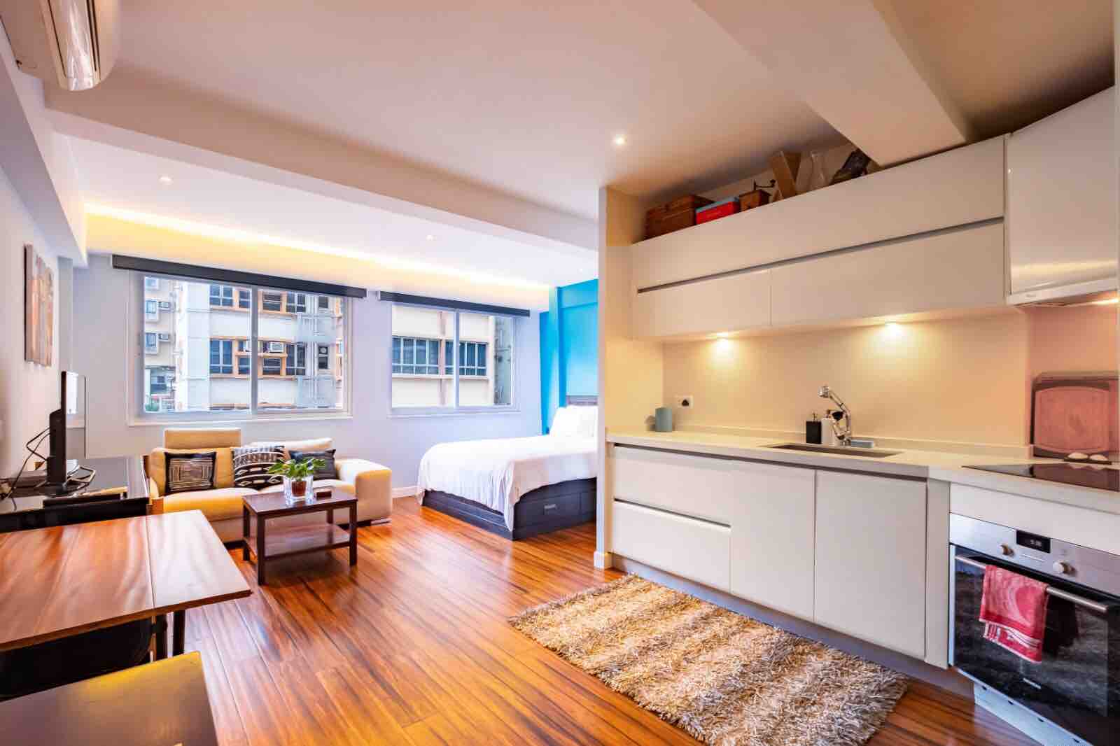 A spacious quiet and cozy bamboo pad near Central in Central & Western, Hong Kong
