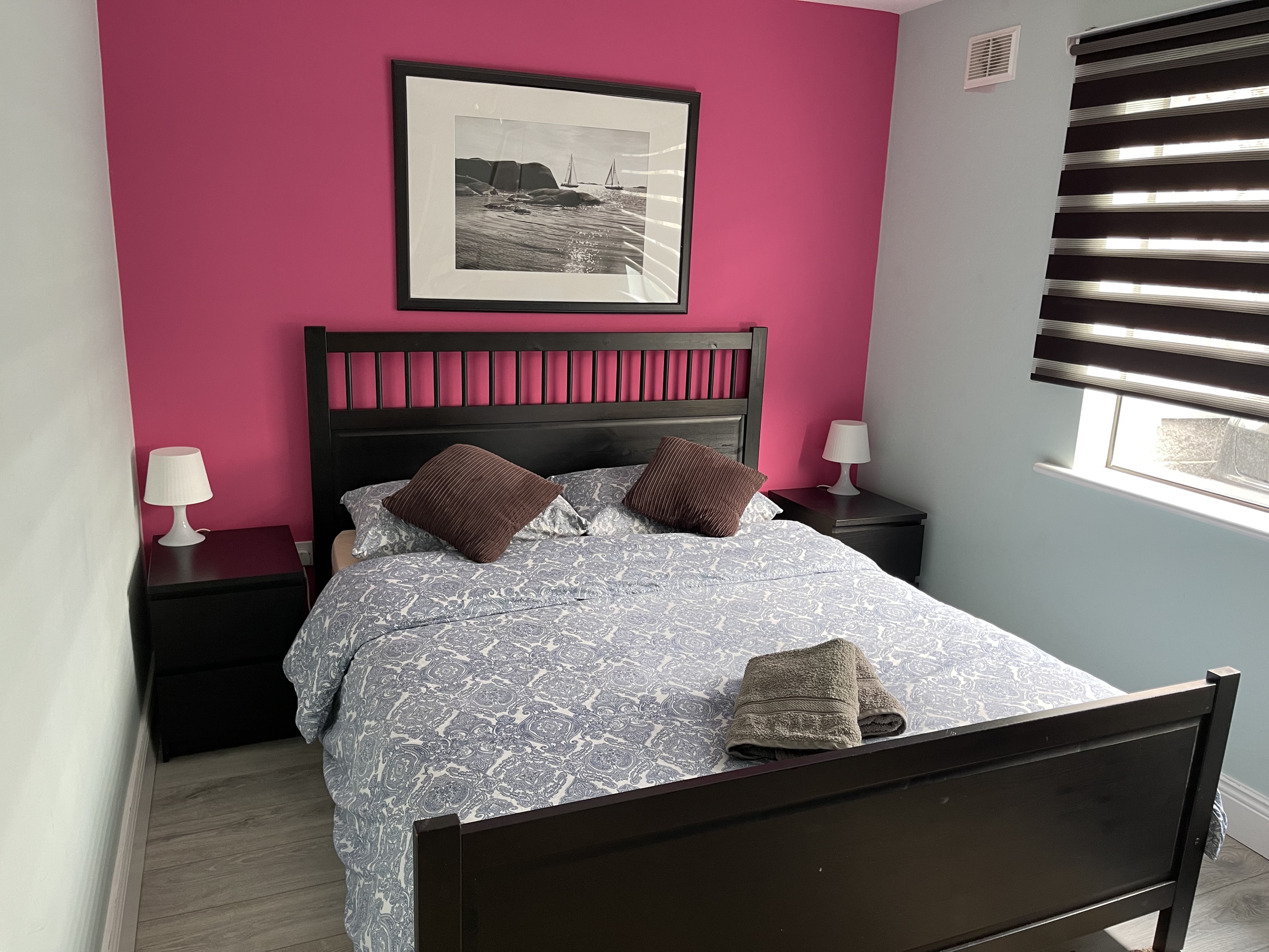 Comfy Double Pink Room City Centre