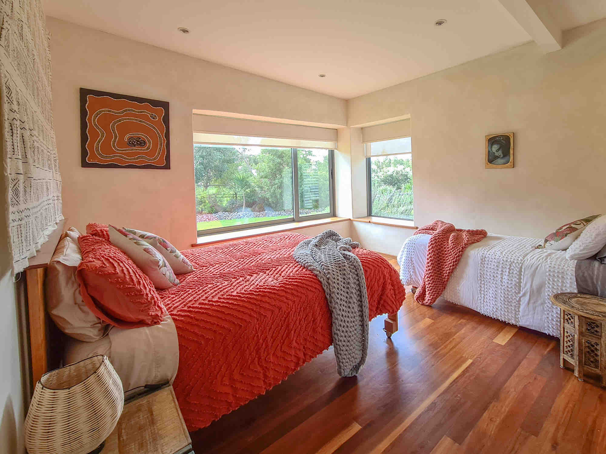 Straw bale house ‘Amber’ 2 room Suite in Dromana, Mornington Peninsula