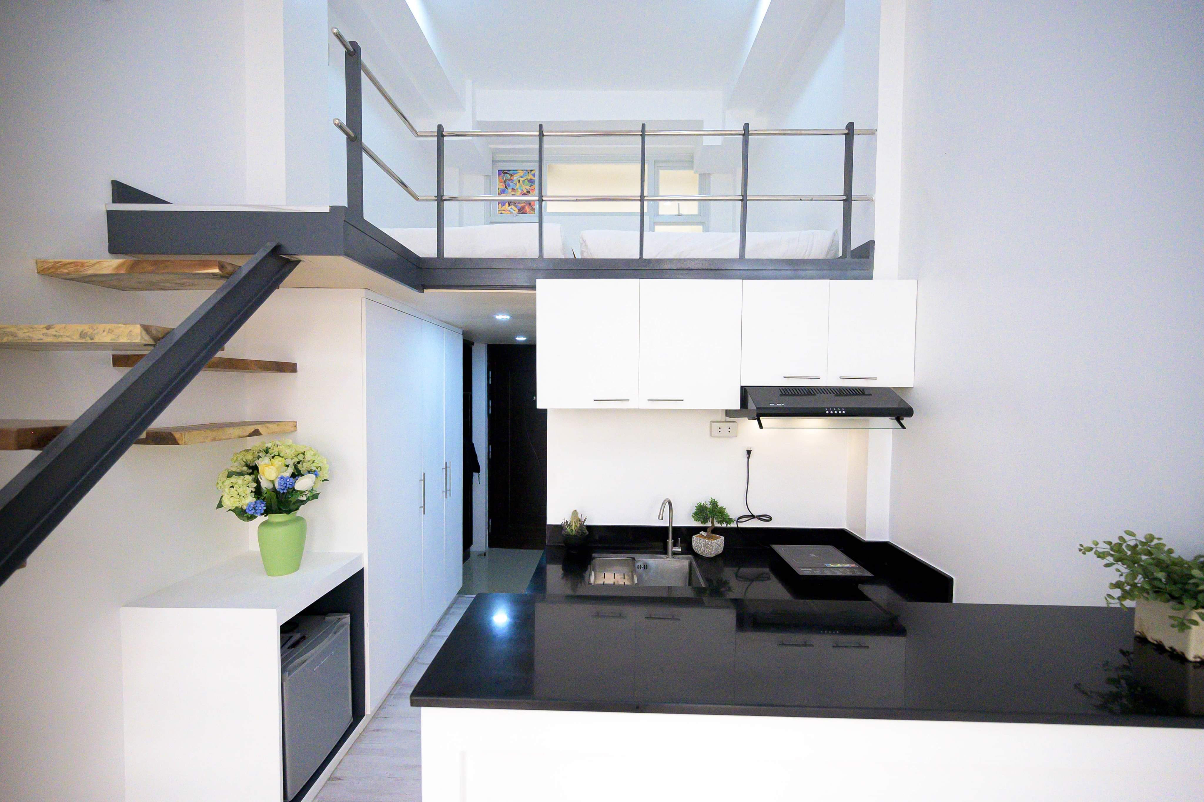 (1) The Mondrian RestHome 1.4km away from Burnham Lofts for Rent in