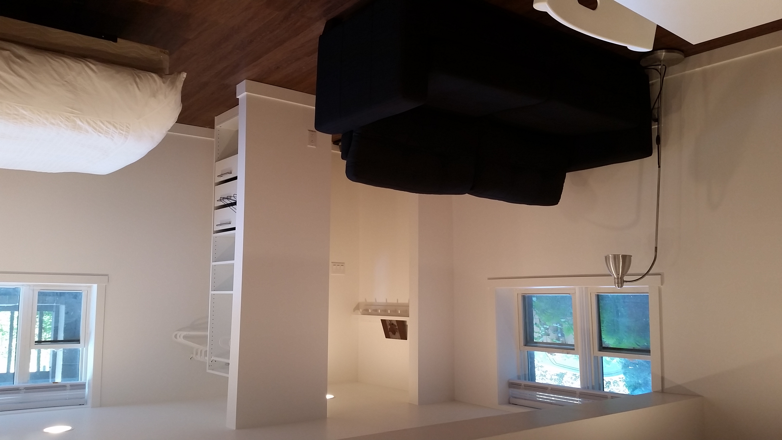 Modern Studio Apartment Close to Downtown! Apartments for Rent in