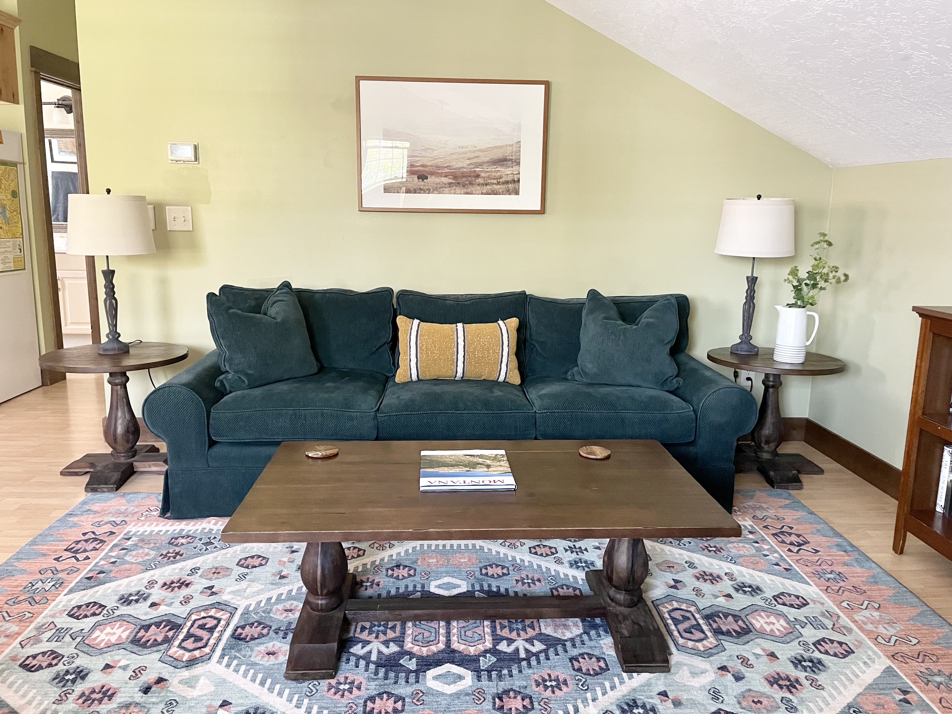 Spacious One Bedroom Apartment with Laundry in Bozeman, Bozeman