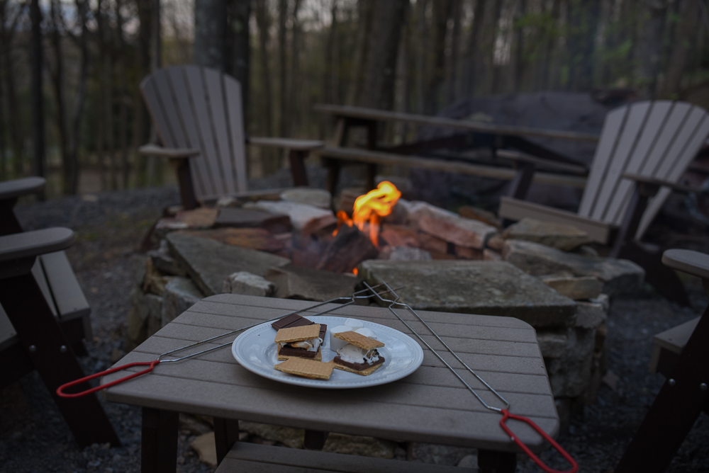 Mountain Escape Hot Tub, Game Room, Fire Pit Cabins for Rent in