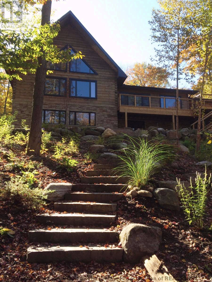 Log Home On Echo Lake Cottages For Rent In Baysville Ontario Canada