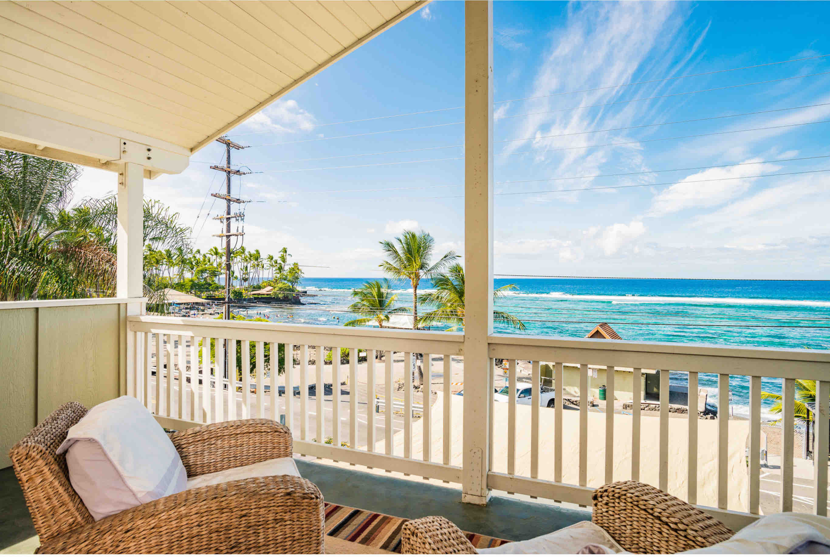 Kona Surf Snorkel Paradise, Beachfront, Hot Tub Houses for Rent in