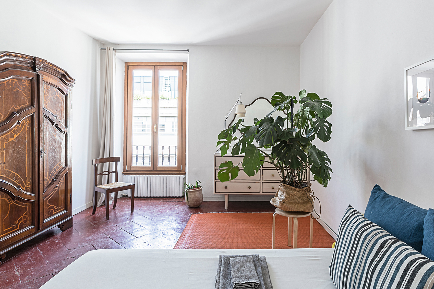 Navigli ★ 2 Bedroom Large Apt ★ Walk to Duomo