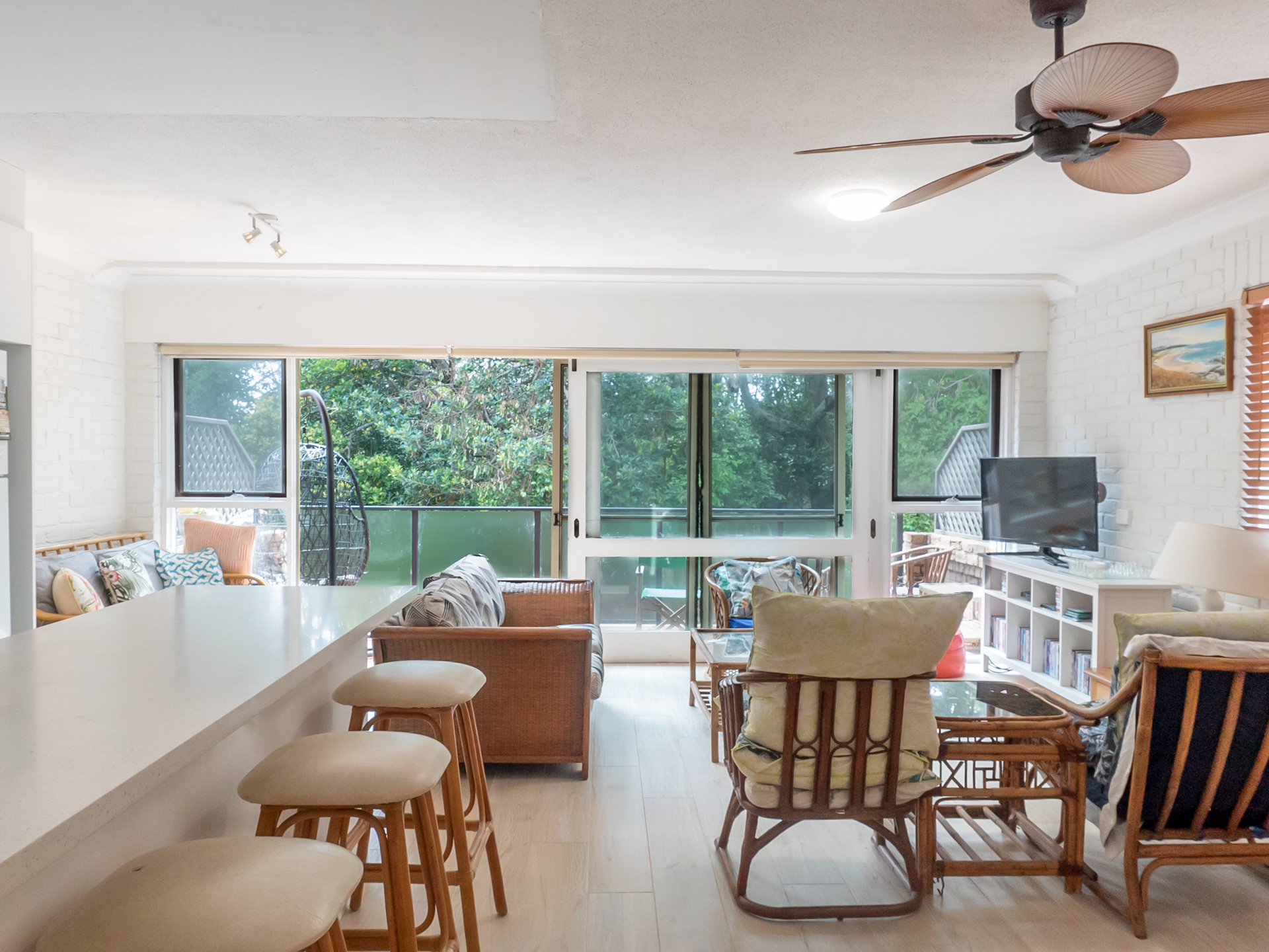 Beachfront 3 - Prime location for relaxation