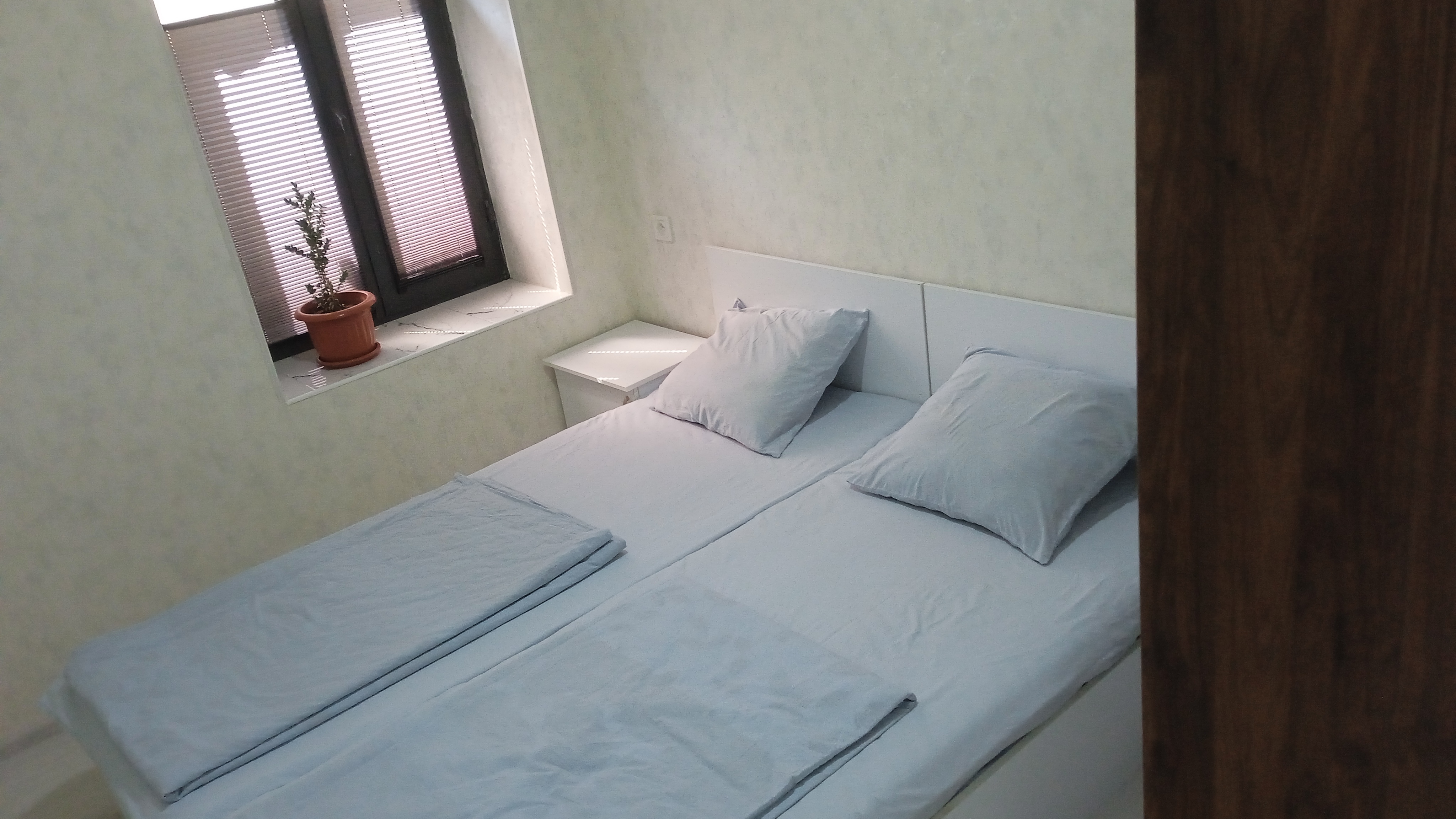 Begzod's room 2