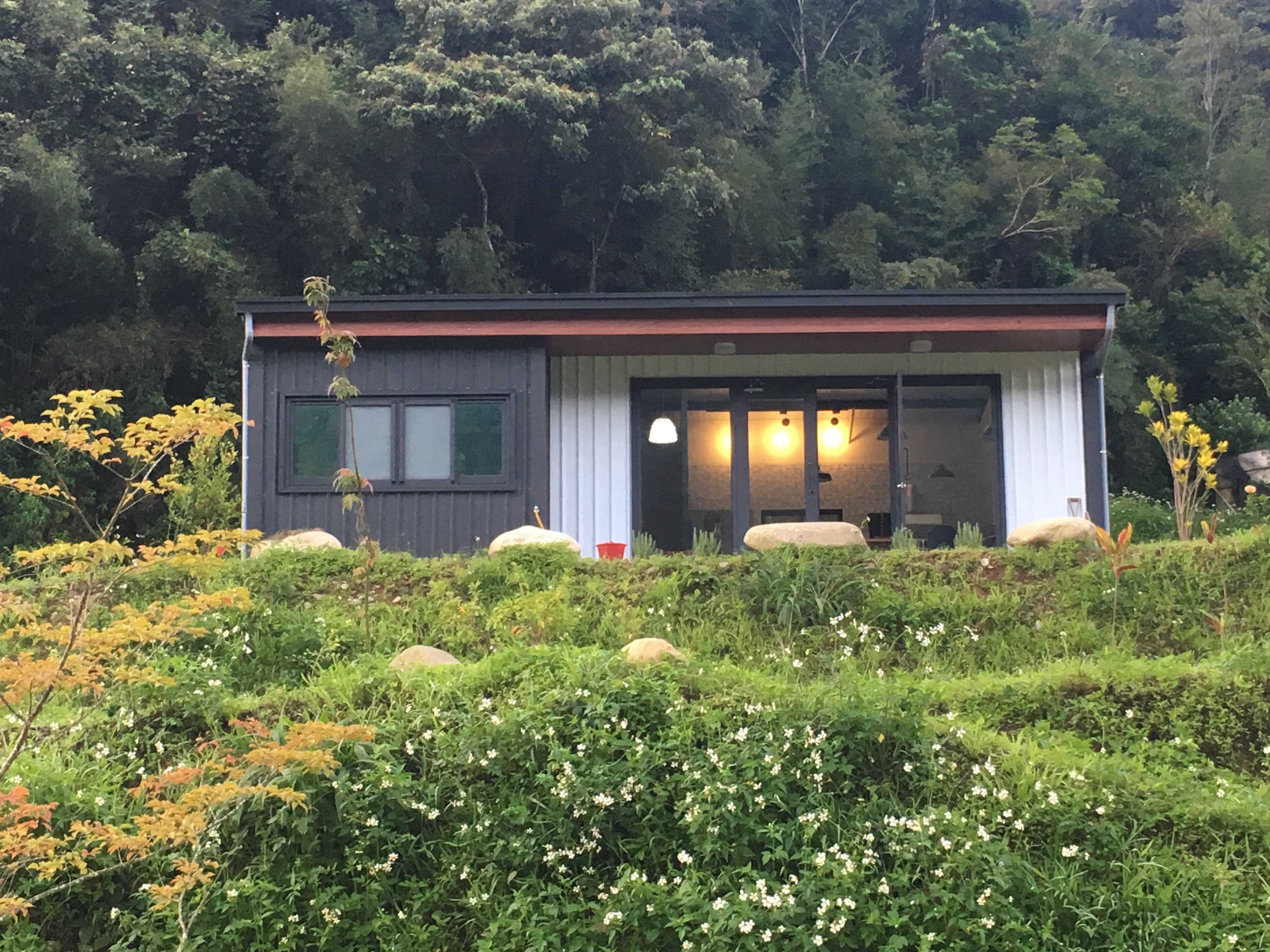 曉山秋親子露營區 Facebook