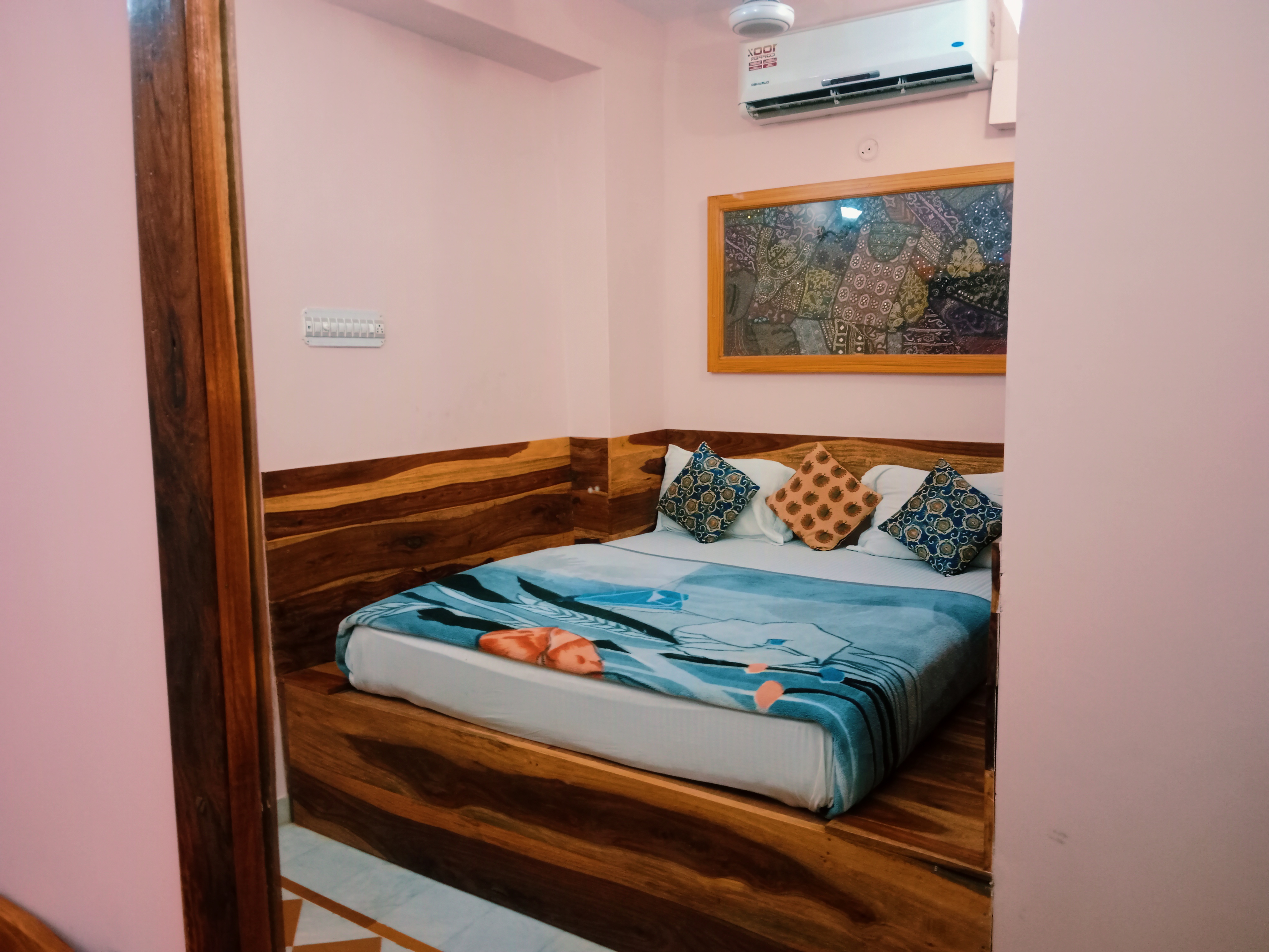 Boutique Rooms in Heritage Home, City Centre.
