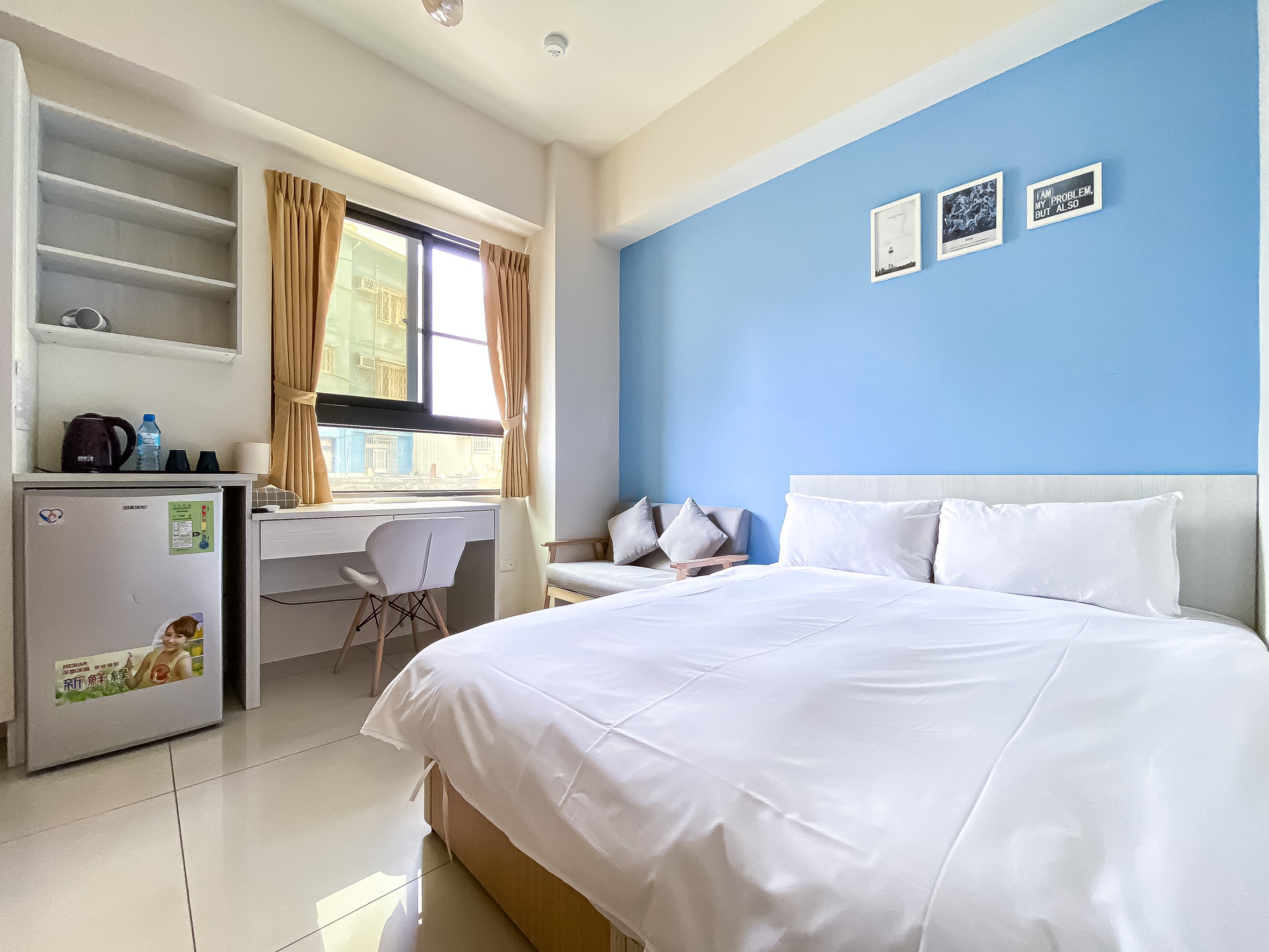 Washing machine ･ clothes The balcony is the best! Clean & Cozy · Best place to stay in Taichung!