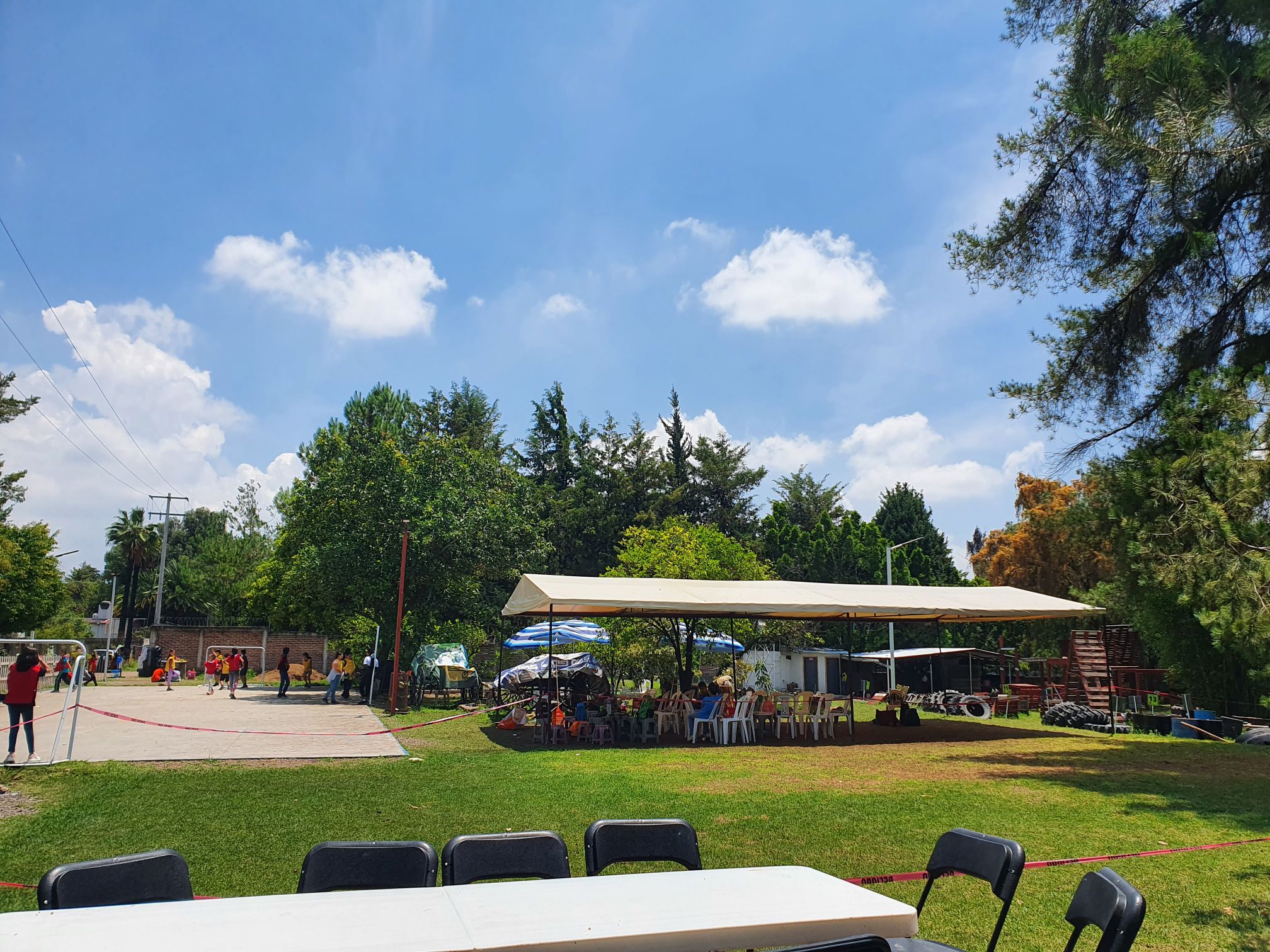 Belo acampamento com estacionamento 5 Acampamentos para Alugar em