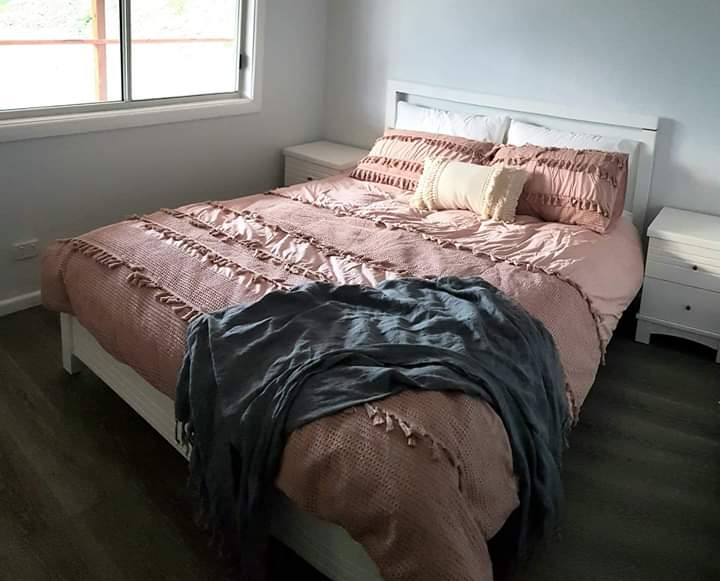 RIVER VIEW ISLAND COTTAGE and Camping Cottages for Rent in Tewinga