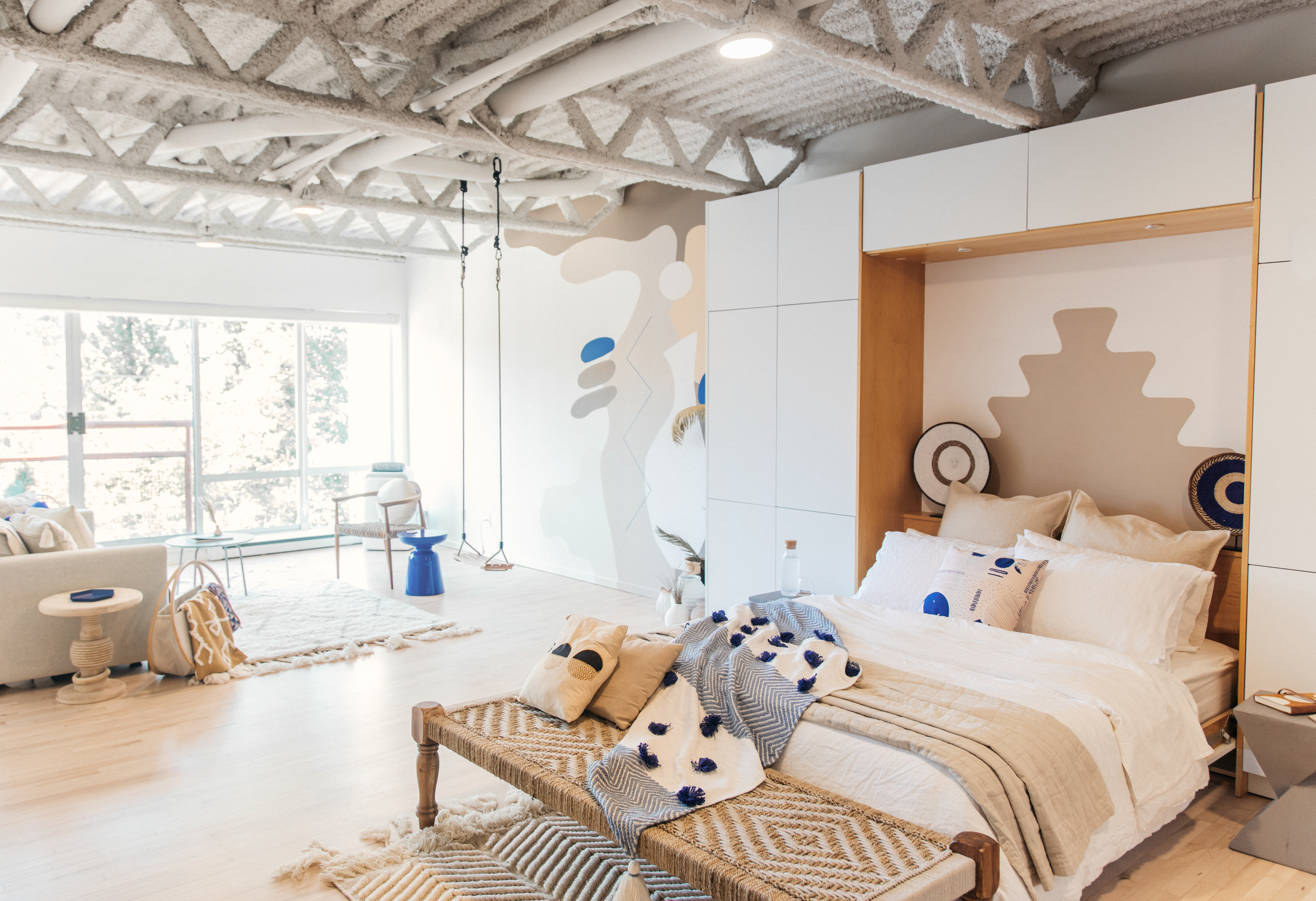 Arts District Loft: Design Forward·AC·Free Parking