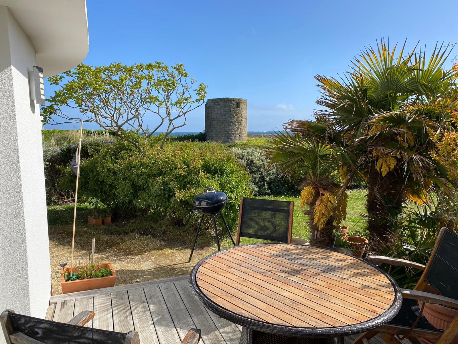 Family home, Beautiful sea view, Close to the beach