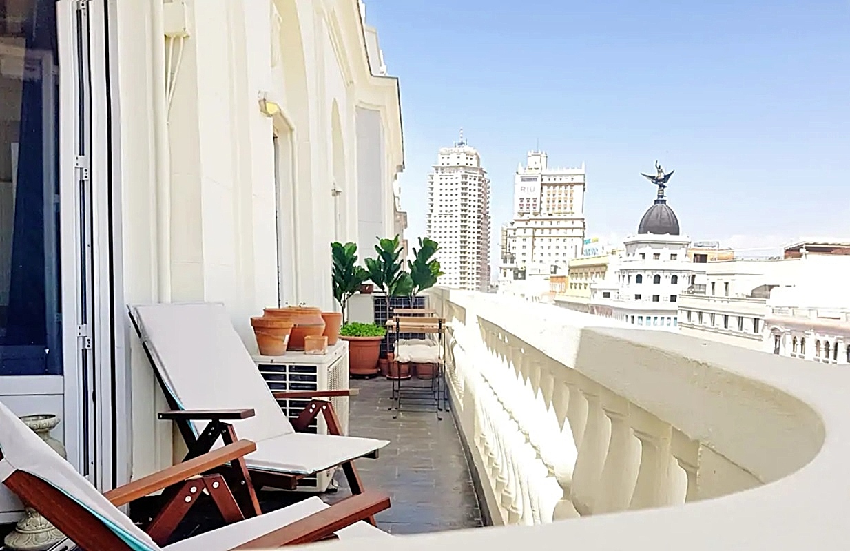 Gran Vía: 9 piso, espectaculares vistas y terraza