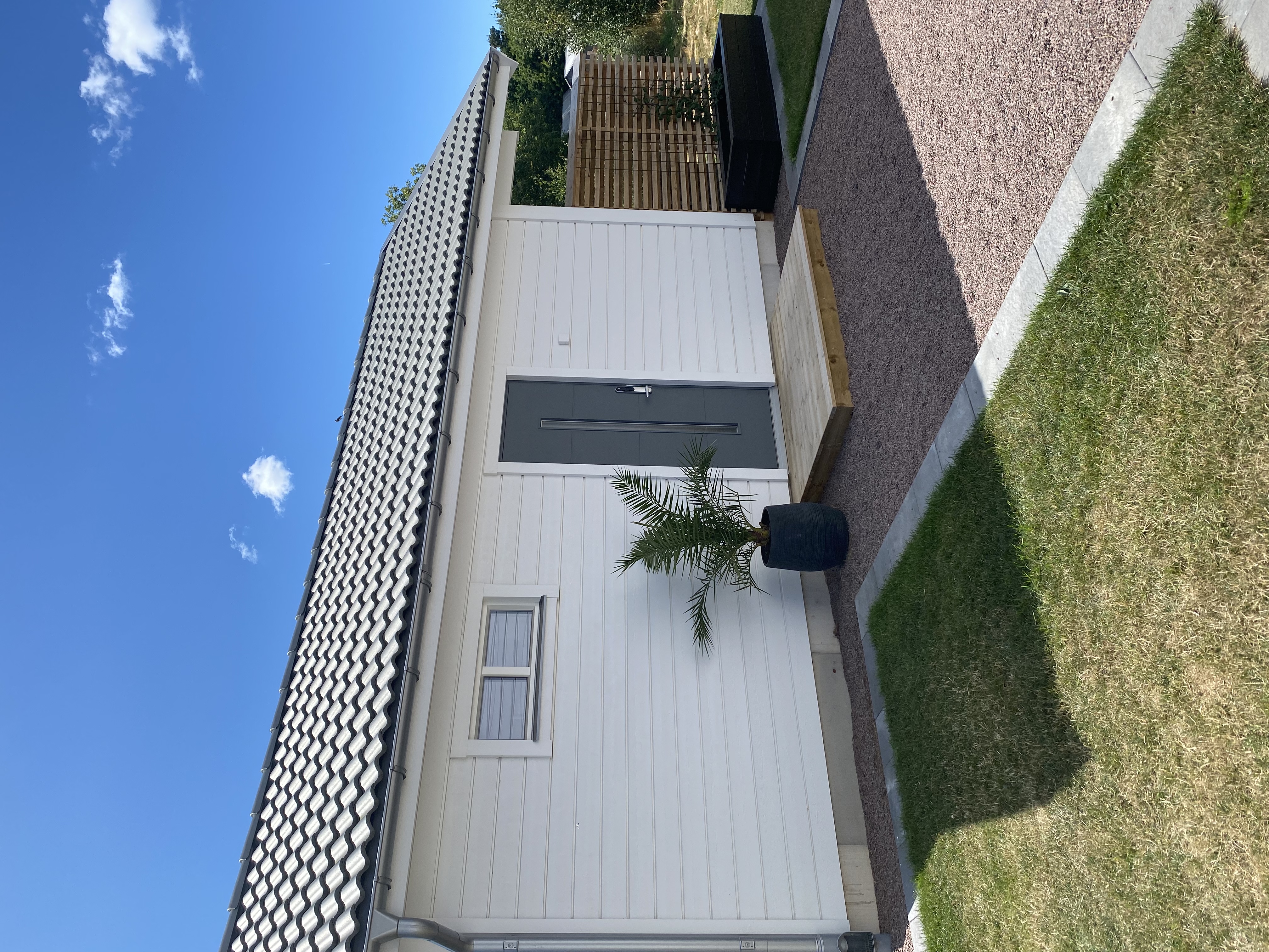 Guest house on a villa plot in Saxnäs with private patio