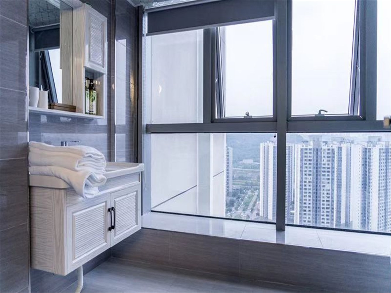 [Yushi] Japanisches Tatami gegenüber dem Chongqing North Railway