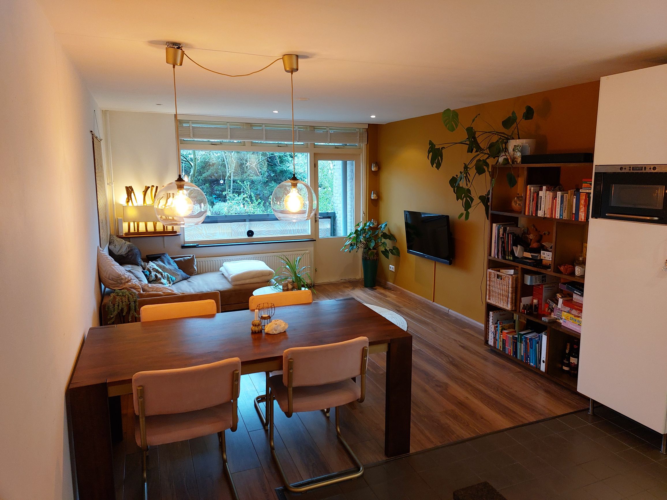 Appartement naast het Amsterdamse bos met balkon — Amsterdam stay