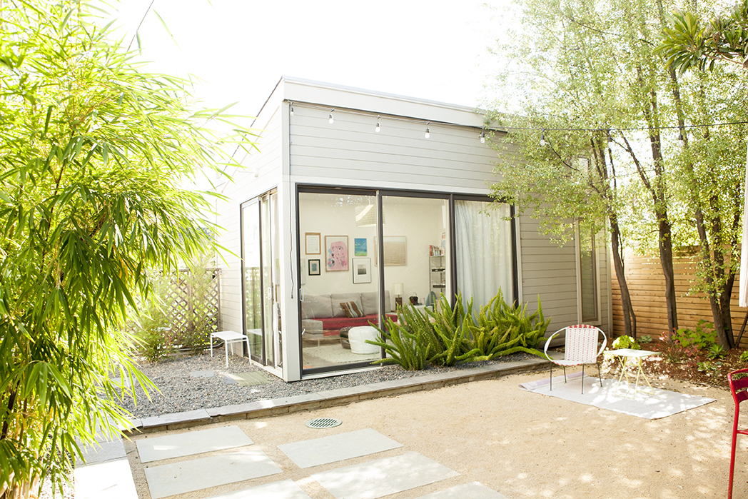 Modern Sunny Rockridge Cottage in Shafter, Oakland