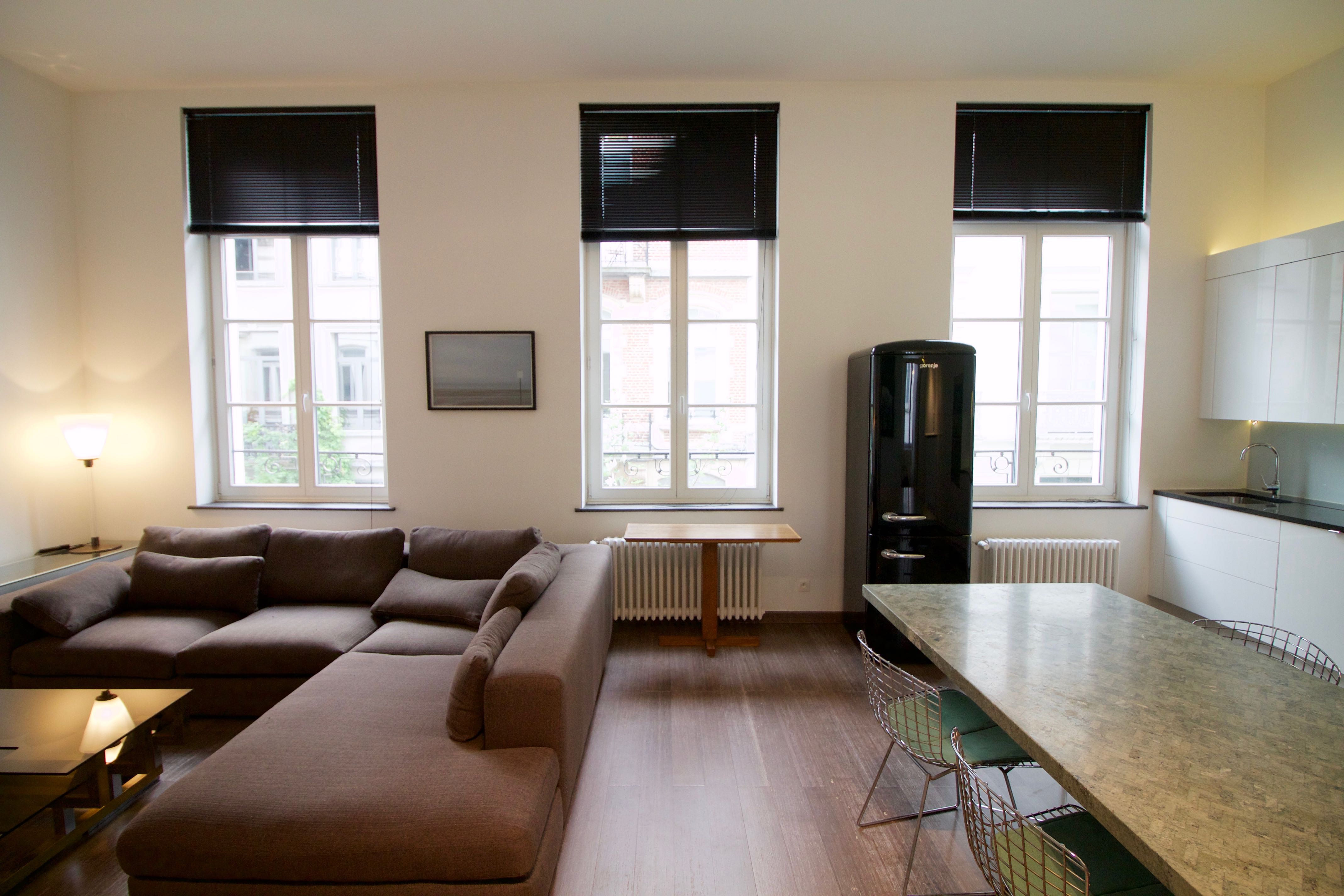 Beautiful apartment 2 rooms in quartier Louise Apartments for Rent in