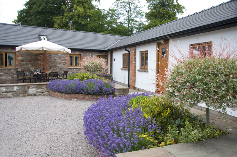 Creel Cottage Houses for Rent in Monmouthshire, Wales, United Kingdom