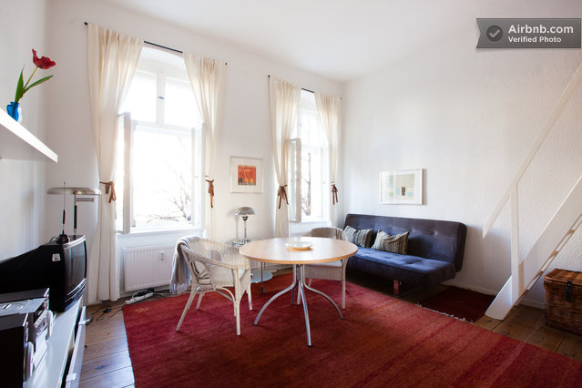 Beautiful Kreuzberg studio - 3 months minimum in südliche Luisenstadt, Berlin