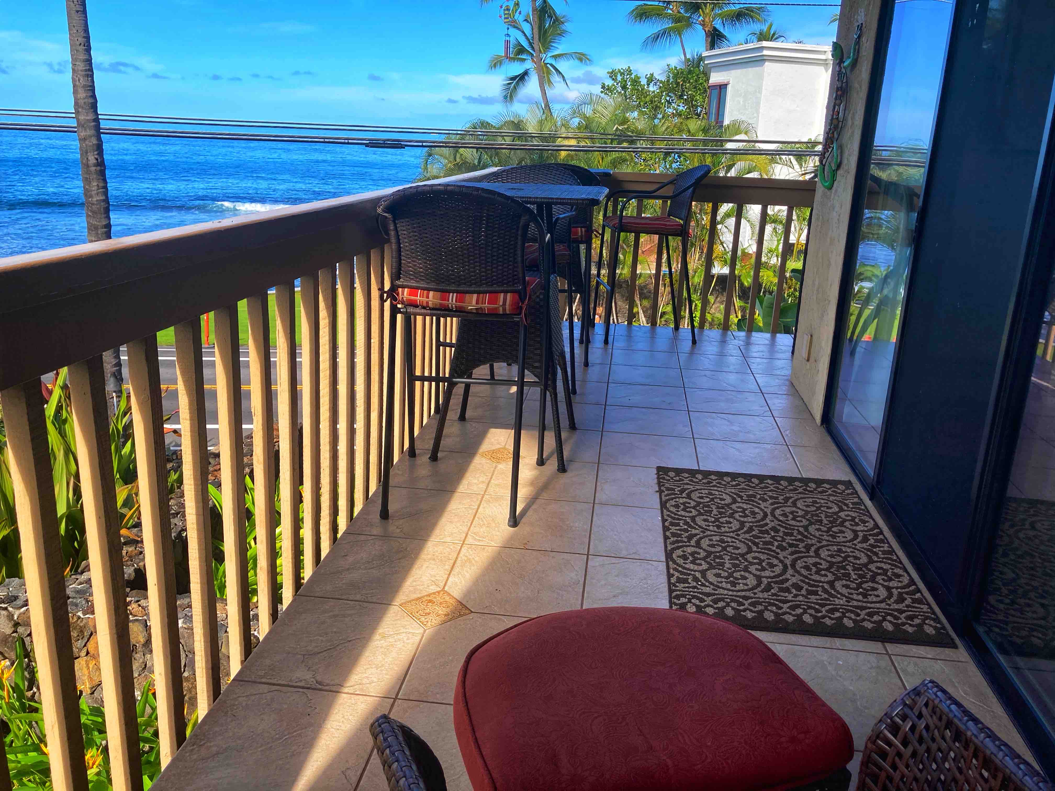 Kona Paradise with Wide Ocean View Royal Kahili Condominiums for