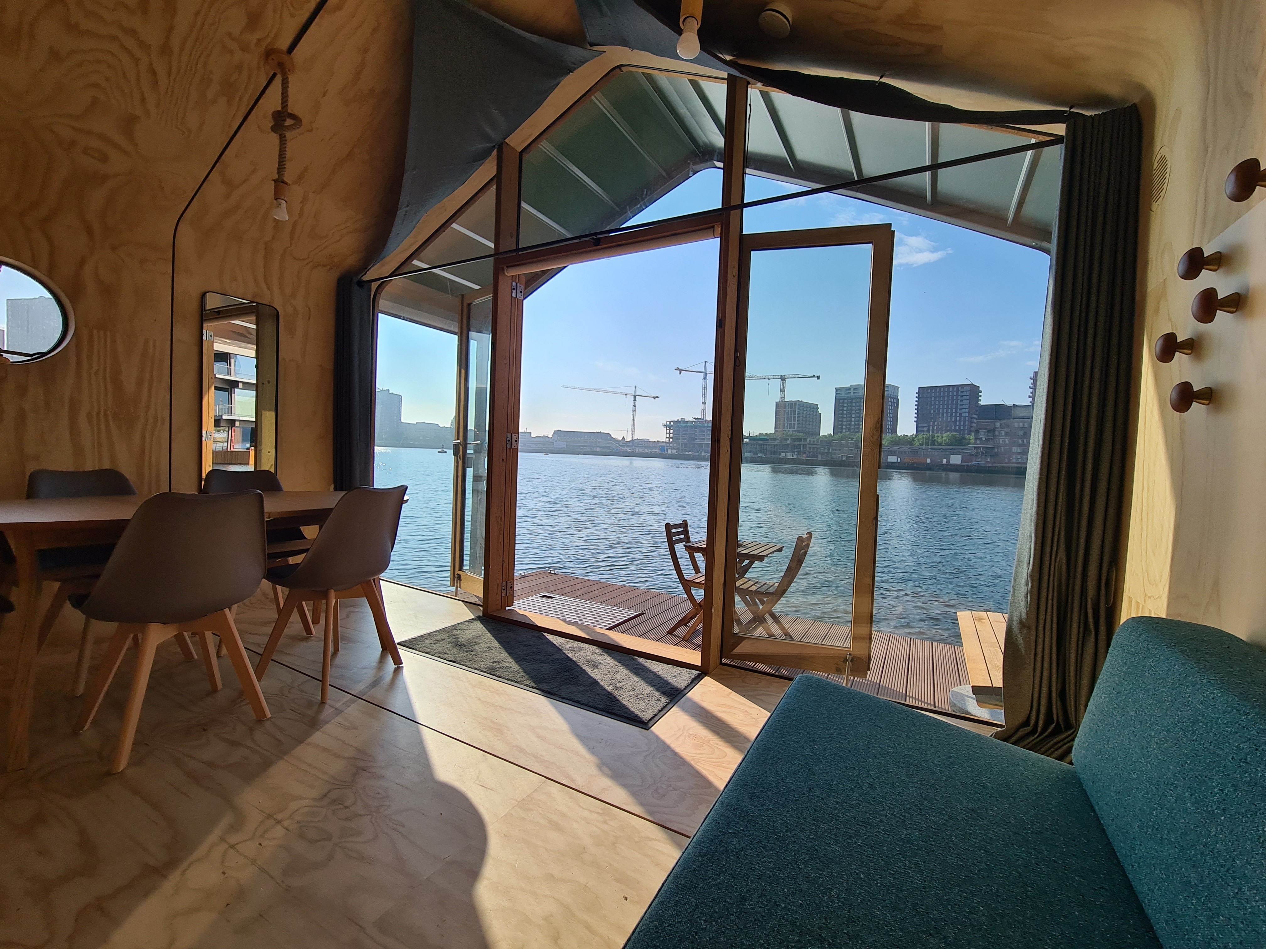 Nieuw: Wikkelboat 1 @ Floating Rotterdam Rijnhaven — Rotterdam stay