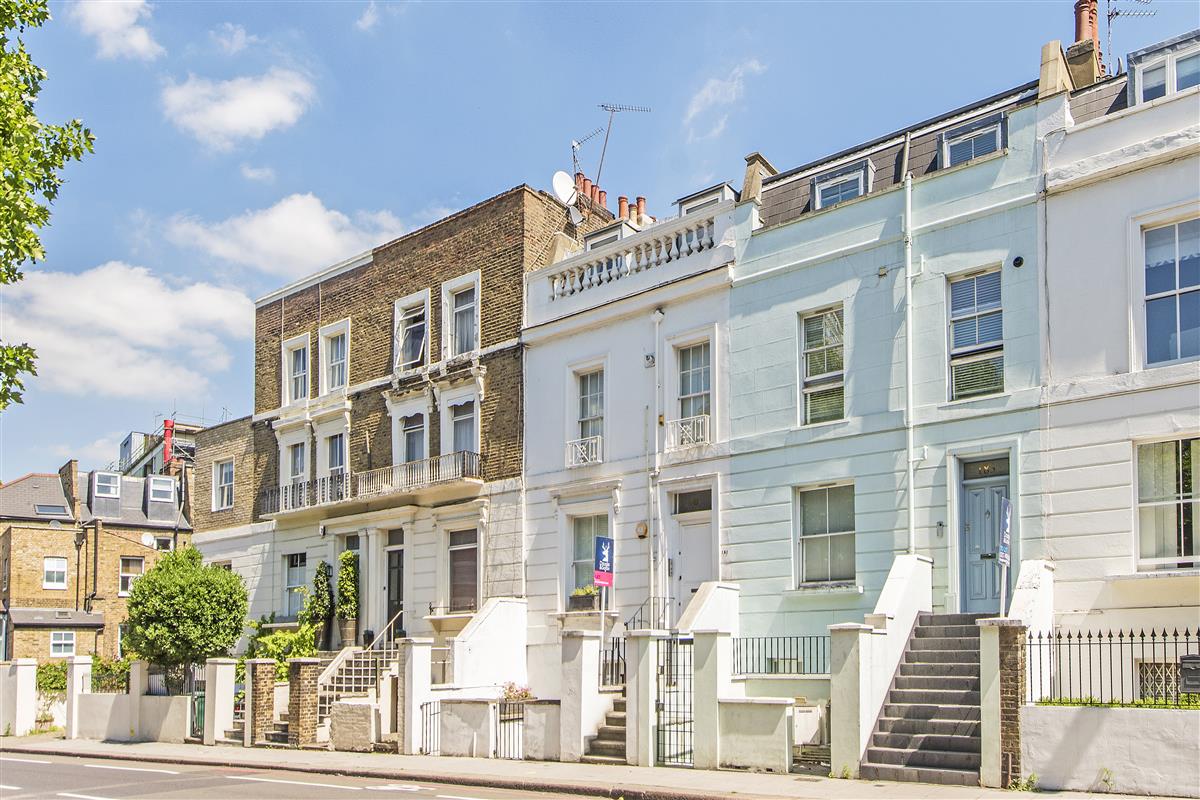 Lovely 1Bed close to Battersea Park Flats for Rent in Greater London