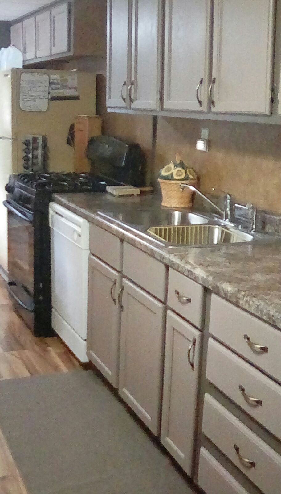 to the Lake Open May 22 Cabins for Rent in Eveleth, Minnesota