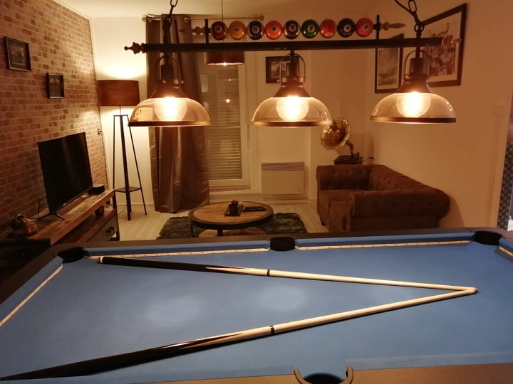 82 m2 Industrial Billiards + terrace
