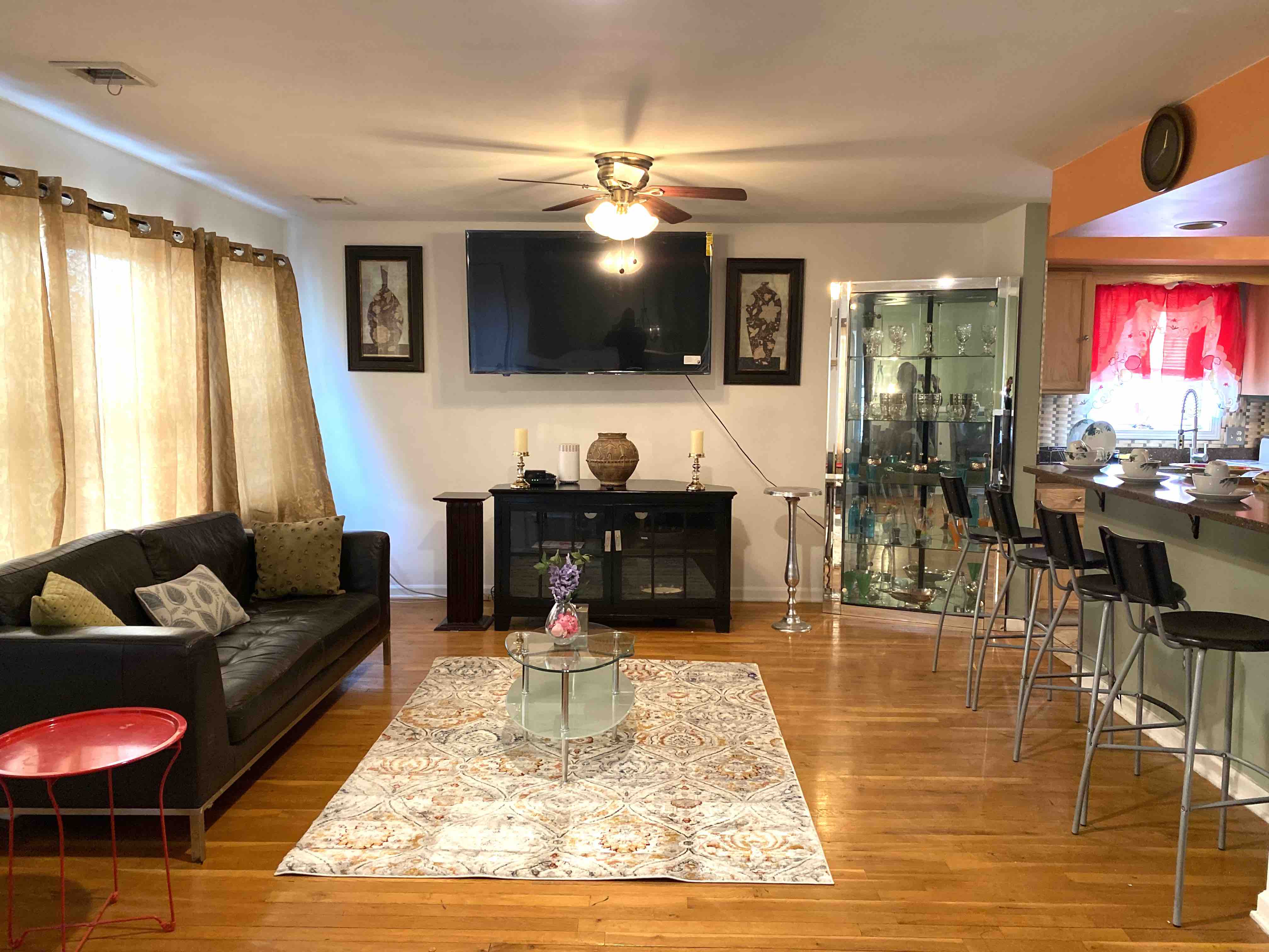 Peaceful 3BR Home Near EWR & NYC | Family-Friendly in South, Newark