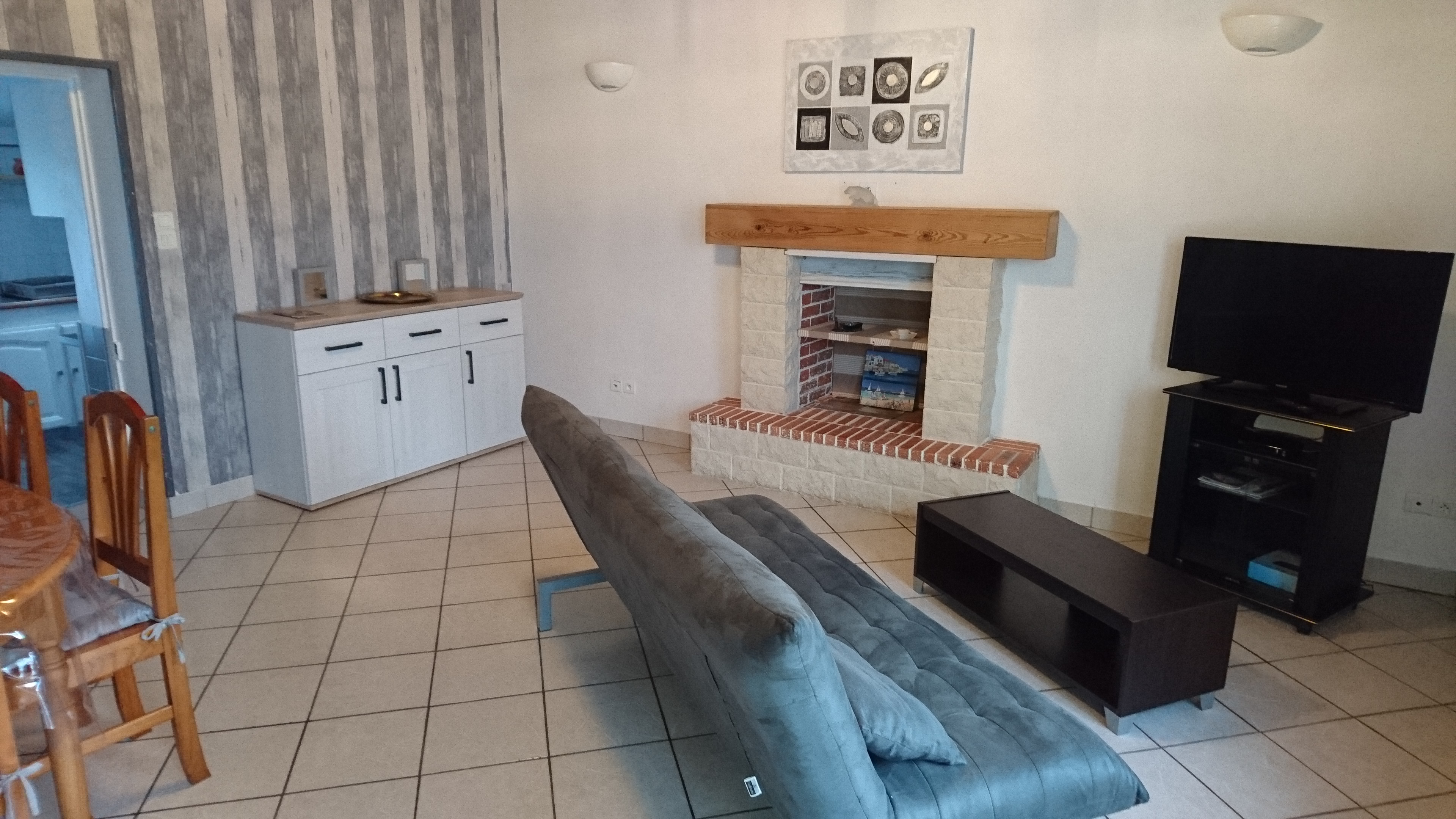 Atypical house 3 bedrooms close to shops and sea