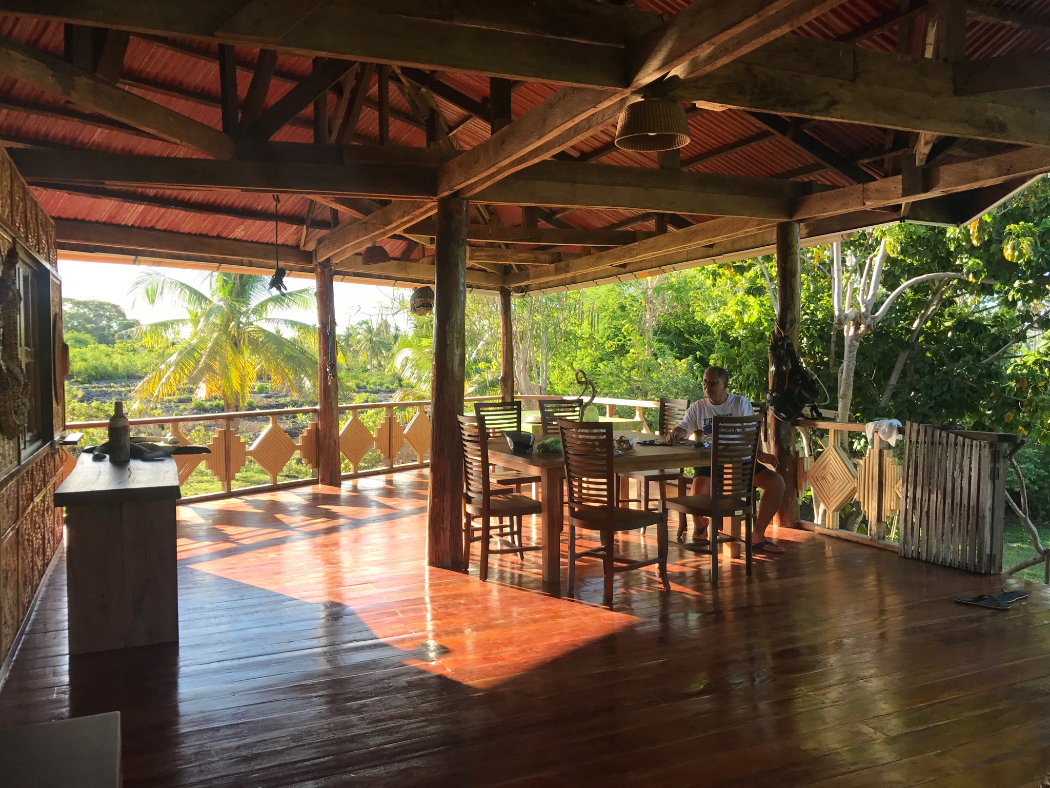 Familysize Beachhouse in Pamilacan Houses for Rent in Pamilacan