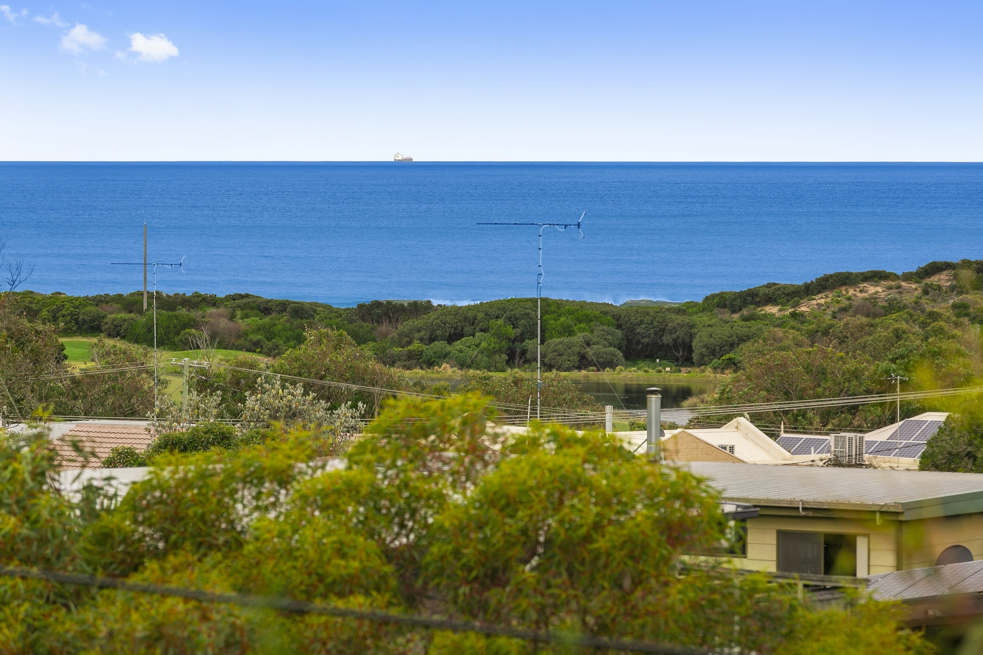 Breaking Waves Jan Juc Beach House Houses For Rent In Jan Juc